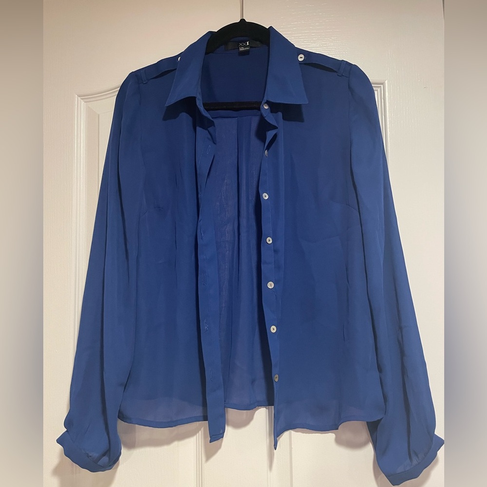 Women’s long sleeve blouse